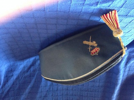 Se vende gorro cuartelero oficial de la Guardia Civil nuevo, talla grande, gran calidad forrado con raso 01