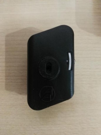 Buenos dias,

Vendo 5 portacargadores marca Double Alpha monohilera color negro.
Precio: 22€ unidad más 02