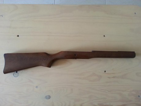 Vendo esta culata para ruger mini 14/30. Desconozco que madera es, pero es mas oscura que la clasica de 02