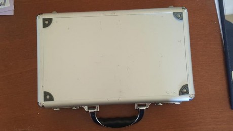 Pues eso, que vendo este maletín original PERFRMANCE CENTER de S&W 952
Lugar: Lleida
Precio 160€ 01