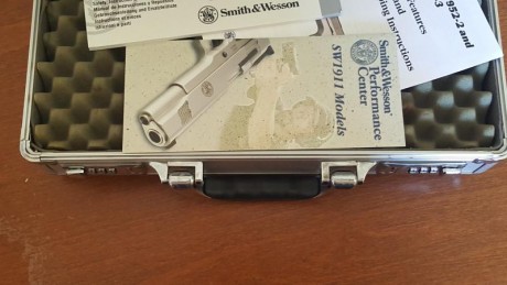 Pues eso, que vendo este maletín original PERFRMANCE CENTER de S&W 952
Lugar: Lleida
Precio 160€ 12