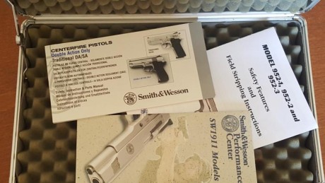 Pues eso, que vendo este maletín original PERFRMANCE CENTER de S&W 952
Lugar: Lleida
Precio 160€ 11