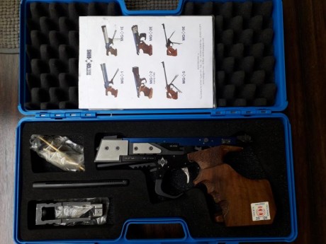 Buenas tardes.

Vendo Mach gun mg4 del calibre 32, lleva cacha M y tiene sólo un poco de relleno en la 02