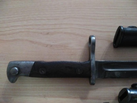 Hola
Vendo las siguientes bayonetas:
Simson Suhl para mauser español. Solo legible Suhl: 25E
Turca ASFA: 01