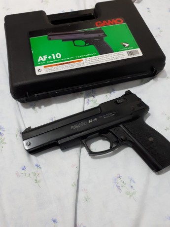 vendo esta pistola GAMO AF 10 sin uso ( me la compre , se probo y se  guardo). es de aire comprimido mediante 00