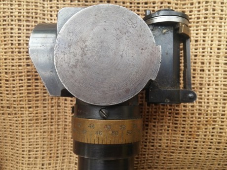 Antiguo goniómetro de artillería Española T.P.Y.C.E.A. Taller de  Precisión  y  Centro  Electrotécnico 12