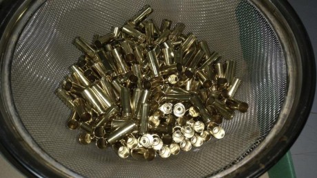 Pues lo dicho, vendo mi pistola Walther GSP con los carros del calibre  .22 corto    y .32,  con 2 disparadores, 82