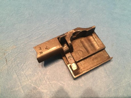 Se vende la Luger mas buscada de los 2,5 millones que se fabricaron......una Krieghoff 9 para. con cachas 120