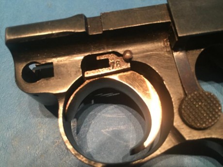 Se vende la Luger mas buscada de los 2,5 millones que se fabricaron......una Krieghoff 9 para. con cachas 131
