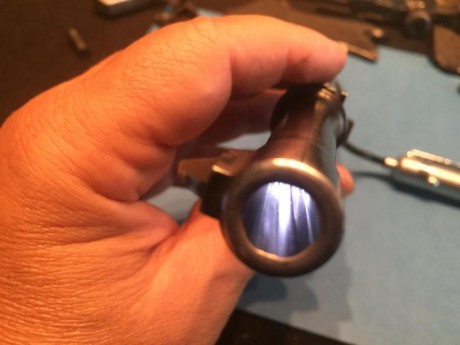 Se vende la Luger mas buscada de los 2,5 millones que se fabricaron......una Krieghoff 9 para. con cachas 161