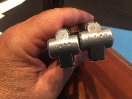 Se vende la Luger mas buscada de los 2,5 millones que se fabricaron......una Krieghoff 9 para. con cachas 171