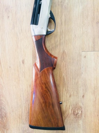 1000€ SE VENDE ESCOPETA BENELLI RAFAELLO CRIO, CAÑON DE 71, EL PRECIO INCLUYE GASTOS DE DOCUMENTACIÓN, 02