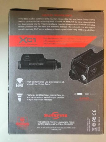 Nueva a estrenar. Linterna por acomple a arma corta o larga por carril pincantilly. Con enganche de extrancción 41