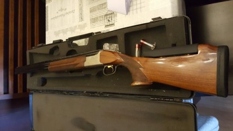 Se vende escopeta tiro al plato  Browning B425 Grade 1 (Citori) Trap, 76 Cm de cañón, calibre 12, cañón 00