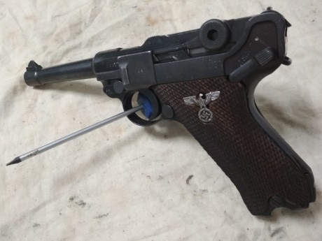 Vendo Luger P.08 de 1.937 con numeros coincidentes toda excepto el cargador. Agrupa muy bien, a 25, 50 140