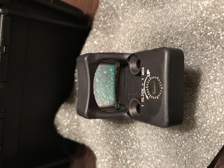 Se vende visor punto rojo Trijicon RMR en perfectísimo estado.
Made un Usa
Modelo LED ajustable 8 intensidades 01