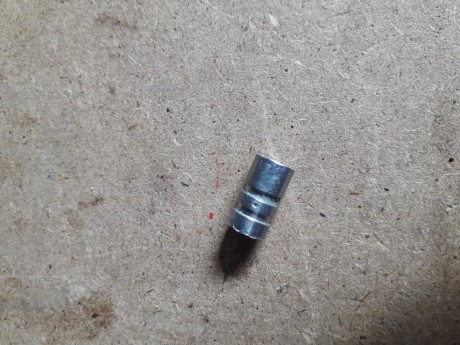 Buenas compañeros.

Por dejar de tirar con este calibre, vendo 1000un de puntas wc del calibre 32 100gr. 01