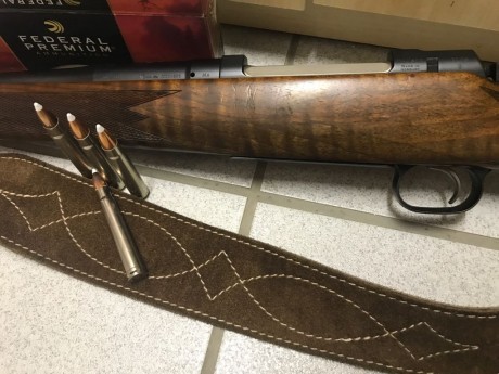 VENDO RIFLE MAUSER CALIBRE 375  ESTADO NUEVO SOLO HA TIRADO 10 TIROS POR DEJAR LA CAZA
ESTA EN LLEIDA 22