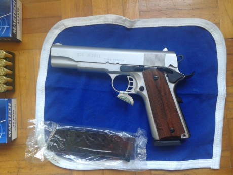 Pistola ZIG M-1911, calibre 45 ACP, fabricada por Tisas, completamente nueva sin estrenar, solamente tiene 00