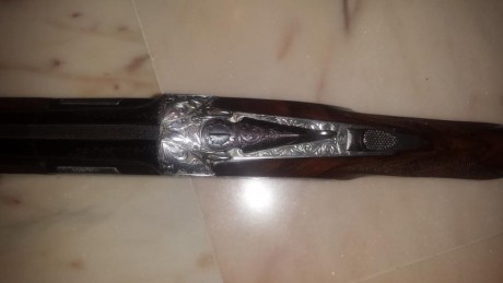 Vuelvo a poner a la venta a petición de un familiar una escopeta superpuesta marca felix sarasqueta ,calibre 00