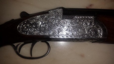 Vuelvo a poner a la venta a petición de un familiar una escopeta superpuesta marca felix sarasqueta ,calibre 11