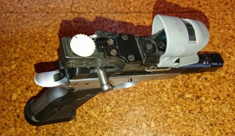  Pistola Tanfoglio Ultra IPSC Open, simple acción  9 parabellum con freno de boca de 2 cámaras más 2 híbridos 01