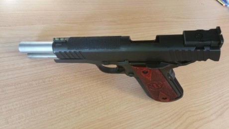 Hola.

Por abandono de la modalidad, un compañero vende su STI SPARTAN V monohilera del 9Pb. (M1911-A1FS)

Variante 12