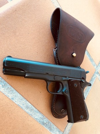 Vendo esta preciosa funda ORIGINAL fabricada en el año 1943, (en plena WWII) por el contratista BoyT, 02
