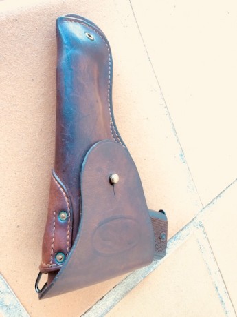 Vendo esta preciosa funda ORIGINAL fabricada en el año 1943, (en plena WWII) por el contratista BoyT, 01