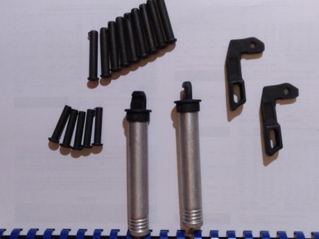 Vendo 2 cápsulas de limpieza originales de CETME C a 15€ la unidad y pasadores largos y cortos a 3€ la 02