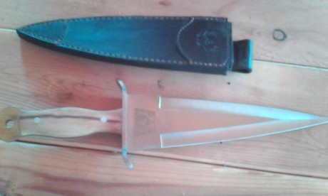 Vendo 12 cuchillos nuevos a estrenar solo en la vitrina de casa
Muela gran duque Vendido
Muela montero 140
