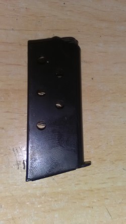 Cargador STARLITE 6,35 ( 25 ACP ) totalmente nuevo.-



50 Euros, con envio.-



Saludos.-




 :homer: 01