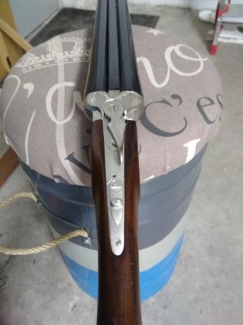 Ola amigos otra vez estoy por aquí en este caso con la escopeta de mi abuelo que me dio este verano he 121