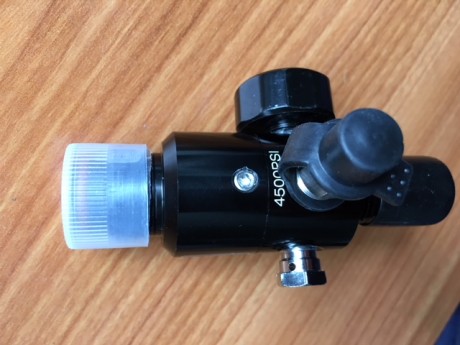 Vendo este regulador a estrenar. Incluye juntas toricas de repuesto.
Presion maxima de entrada 4500psi/300b, 00