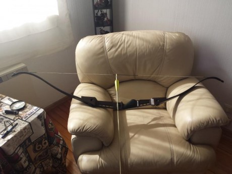Empuñadura de magnesio, palas compuestas de carbono, regulable en potencia...63" de largo, 29" 01