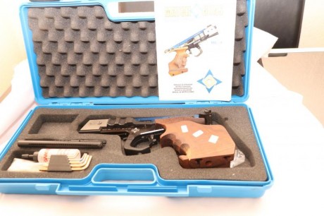 Vendo pistola Match Guns MG4, calibre 32 para competir a 25 m, en perfecto estado de conservación como 01