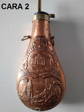  Polvorera fabricada a mediados de los 60 muy bien conservada, realizada con piezas de bronce y cobre 11