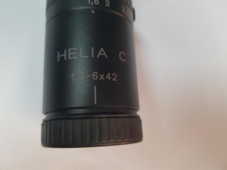 Se vende visor KAHLES HELIA C. Procedente de exposición de armería. Jamas usado. De 1, 5 - 6 × 42. Con 11
