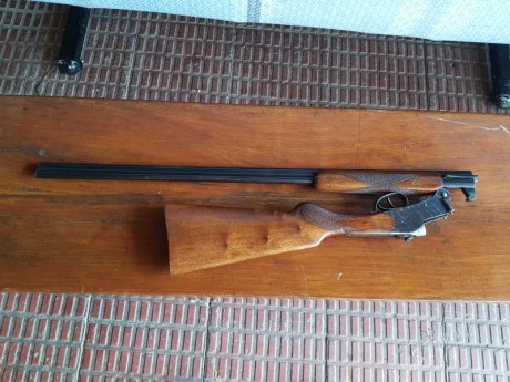 Se vende superpuesta del 410 marca El chimbo. Se admiten ofertas. Lleva recamara de 76, magnum. Cañones 12