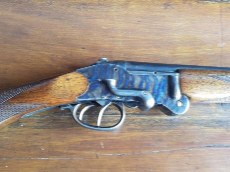 Se vende superpuesta del 410 marca El chimbo. Se admiten ofertas. Lleva recamara de 76, magnum. Cañones 32