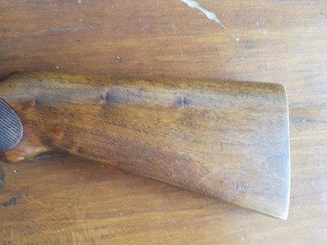 Se vende superpuesta del 410 marca El chimbo. Se admiten ofertas. Lleva recamara de 76, magnum. Cañones 30