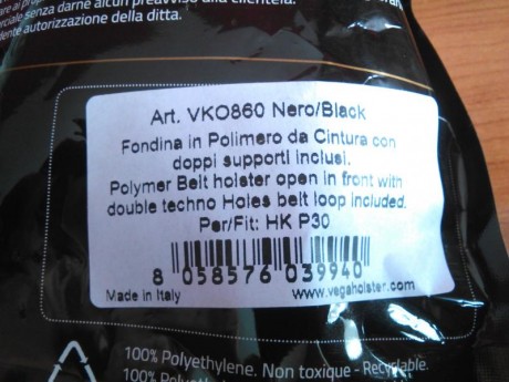 Funda Vega Holster VKO HKP30, sin estrenar, 27 euros. Se puede ver en campo tiro pamplona 01