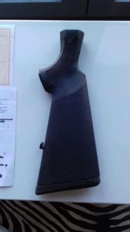 Me pide un amigo que le anuncie la siguiente arma, comprada hace años  y que nunca ha utilizado, por no 01