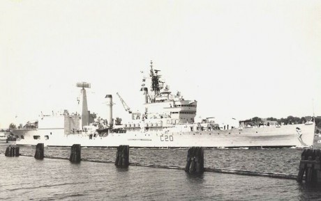 Nunca se fabricaron los "cruceros portaaviones", pero en el caso que si existiesen, no serian 61