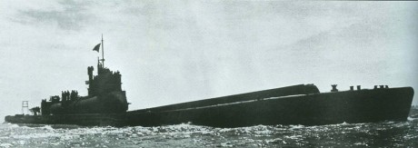 Nunca se fabricaron los "cruceros portaaviones", pero en el caso que si existiesen, no serian 90