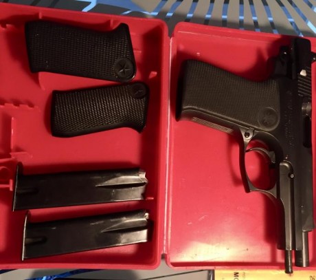 Vendo Star 30 M, con 3 cargadores y caja original. Esta en perfectas condiciones. 200€ portes a cargo 02