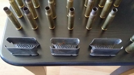 Se venden las siguientes vainas del 30.06 más 3 clips o cargadores de M1 Garand.

Hornady: 26
Geco: 30
Winchester: 01