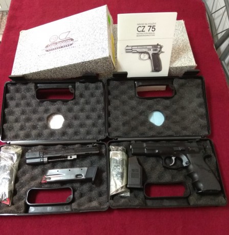 GRAN OPORTUNIDAD!! Se vende, por poco uso, pistola Ceska CZ 75B de 9mm mas kit en calibre 22 Ceska 75 01