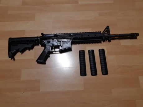 Vendo carabina Colt M4 OPS en calibre .22 LR. Carabina semiautomática fabricada en Alemania por la casa 02