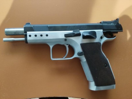 hola cambio tanfoglio limited 9mm por pistola con carro del 22 escucho ofertas con 2 cargadores y maletin 00